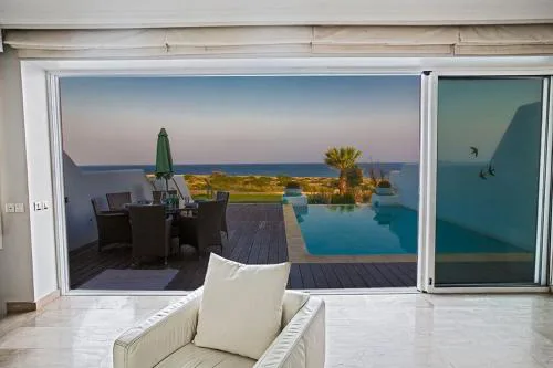 Villa Fig Tree Bay Seafront, Luxury 5Bdr Seafront Protaras