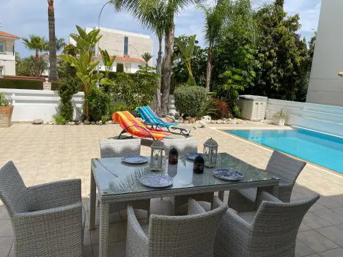 Zoe's villa by Turtle Bay