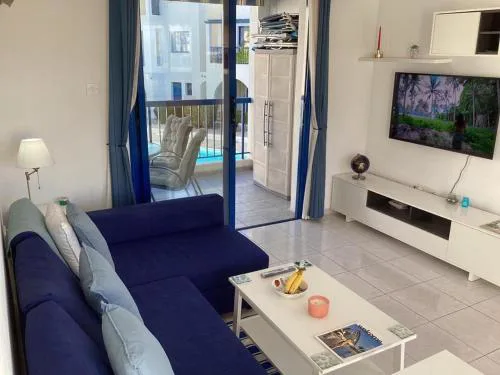 Paphos blue tasteful apartment Complex pool view