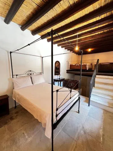 Kaizer Suites