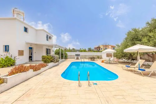 Villa Akti
