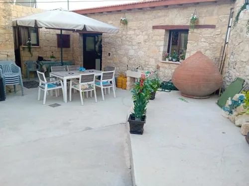 TRADITIONAL HOUSE ARSOS