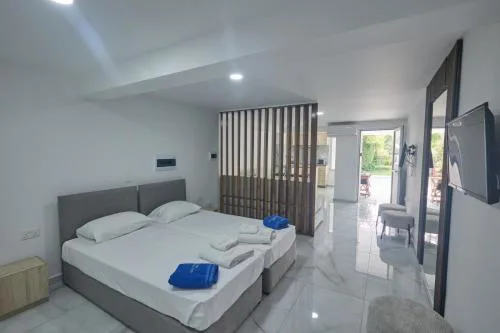 Gold Emerging Villas Ltd Apart 5