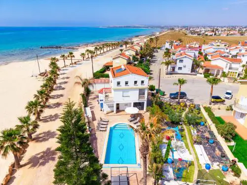 Kalisti-4 Bedroom Beachfront Villa with Private Pool
