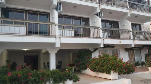Manoli Apartments