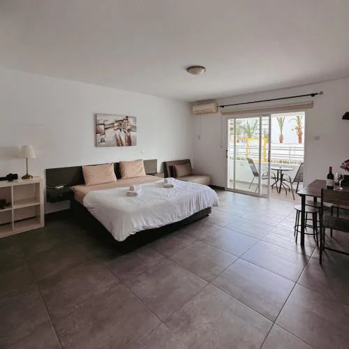 Nissi Avenue 64 Studio 1 - Luxcyservices