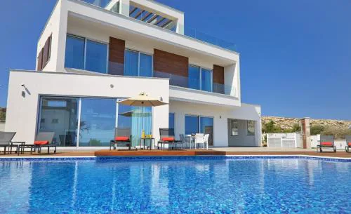 Sea Pearl Seaview Villa - Oriana