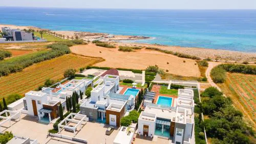 Seafront Villa Layla by Ruidoso Luxury