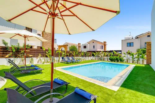 Villa Dara by Ezoria Villas