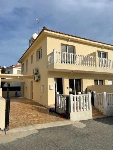 Villa Rhea