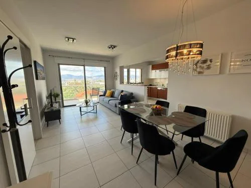Queens Boutique Apartment 2BR