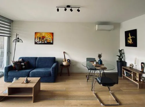Stylish Apt near UNIC Medical School & EUC