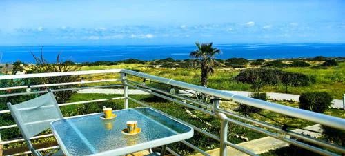 2-bedroom sea view apartment
