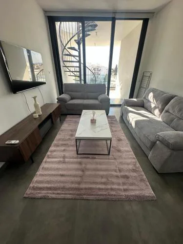 Luxurious two bedroom apartment with roof garden