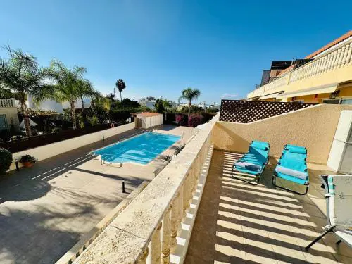 Sea View Family Apartment with Pool