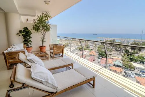 Amazing Sea and Marina View City Center 2BDR Flat