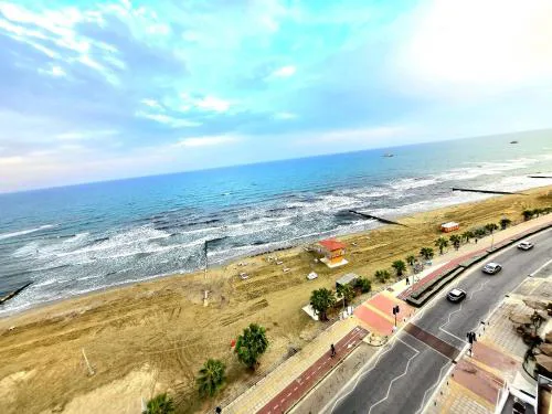 Breathtaking Beachfront Apartment in Makenzy