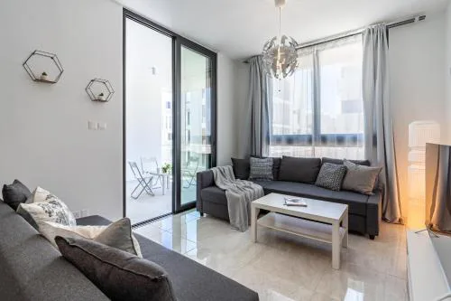 Lana 1-Bedroom Apt in Larnaca