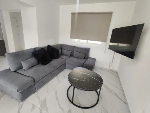 Maestro I Apartment