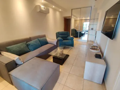 Maestro II Apartment