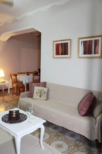 Maria Court 2, Apt 32