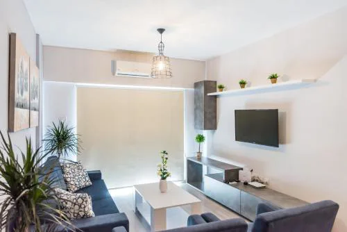 Paradise Promenade Apartment, 2min distance from Larnaca Marina