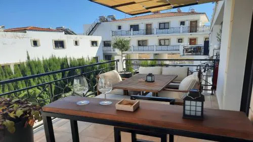 Paramount Gardens Resorts C201