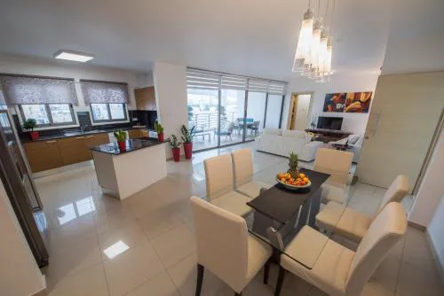 Skylight Megaron