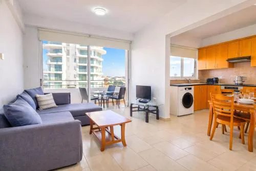 Sunset Poolside Apartment with Pool facility