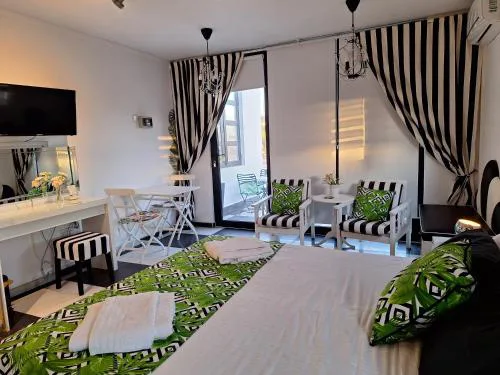 The Pervoli Studio - Pool - Close to Beach