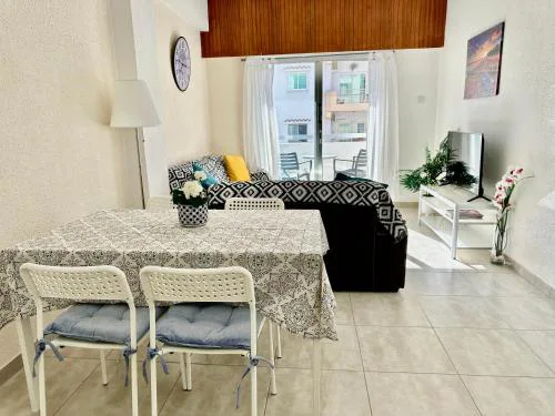 Tsimintia Apt 25