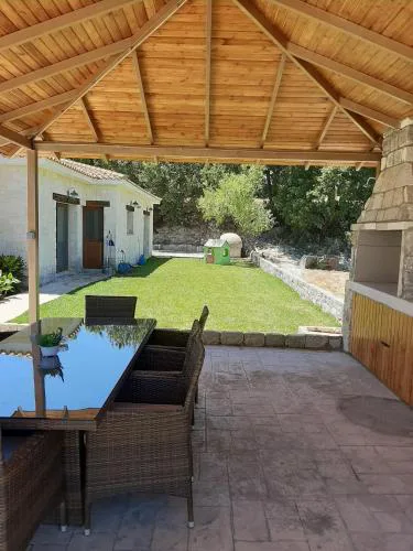 Lasa Valley Villa