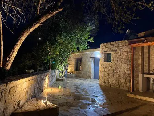 NEW 'I Elea' Village House with Courtyard