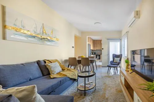 74 Prokymea- Steps from the Sea, Downtown, Balcony