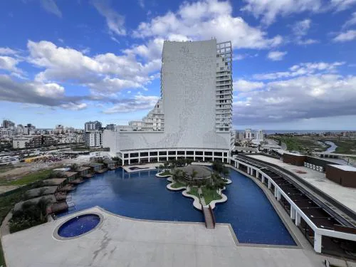 Apartment with sea view in Grand Sapphire