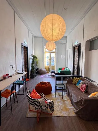 Bee Hostel