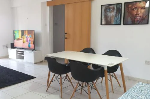 ELLA LUXURY APARTMENT - (BREAKBOOKING CY)