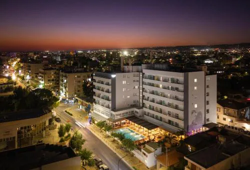 Pefkos City Hotel