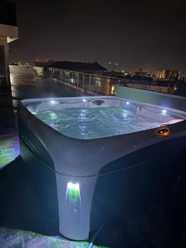 Penthouse with outdoor hottub