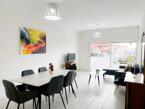 Samos City Center, 2BR Sleeps 4