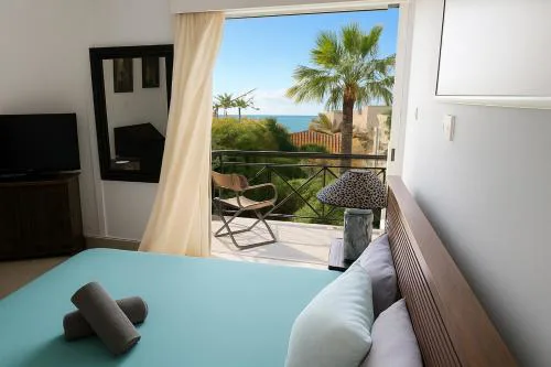 Sea view Beach House with Pool