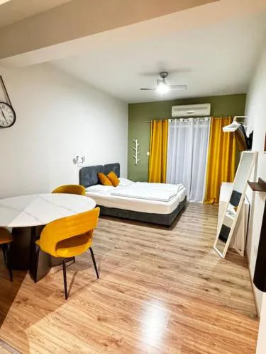 Smart Deluxe Studio N9 private Kitchenette Balcony Beach 250m Marina Port 900m