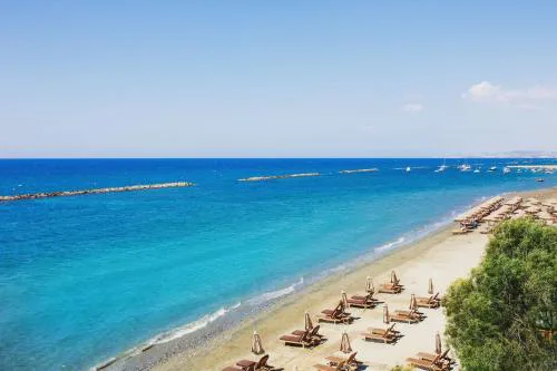 Spacious Dasoudi Beach Apt 3br