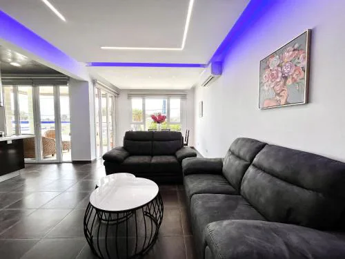 STAY NEO Coast Apartment