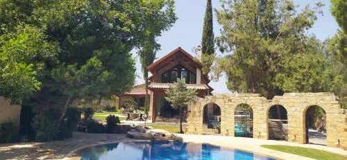 Stone Garden Oasis Cottage