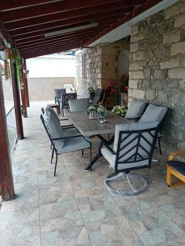 Traditional house in pelendri