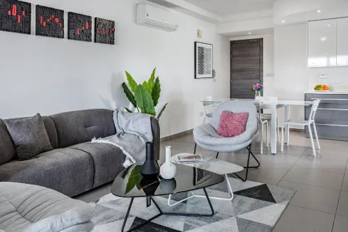 Vasileos Konstantinou Modern 2BR City Apartment with Balcony