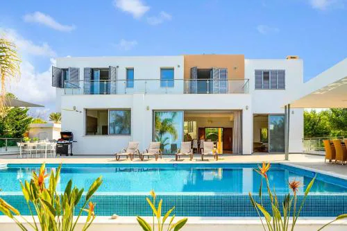 Limni Beach Villa