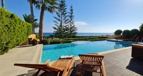 Villa del Mar Heated pool