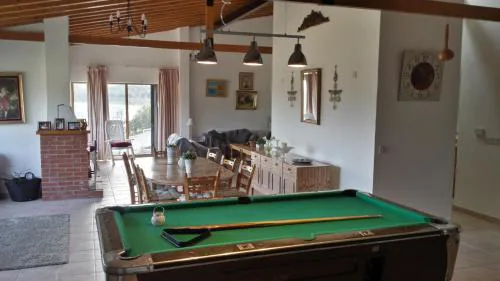 Villa in Moniatis